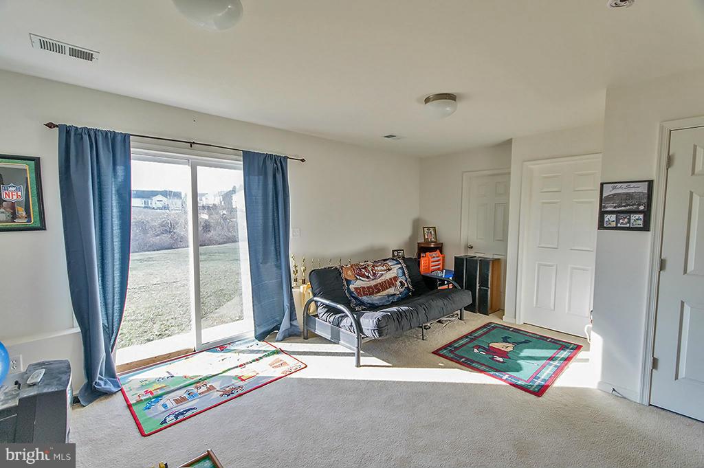 STONEBROOK VILLAGE - Residential