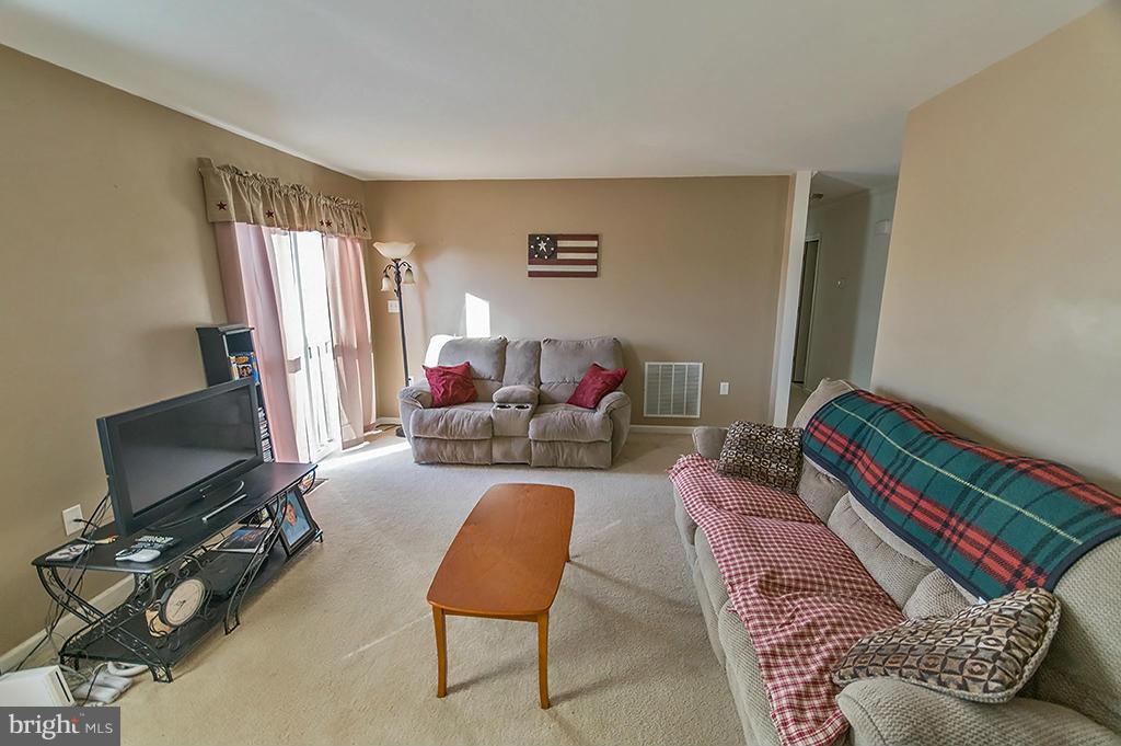 STONEBROOK VILLAGE - Residential