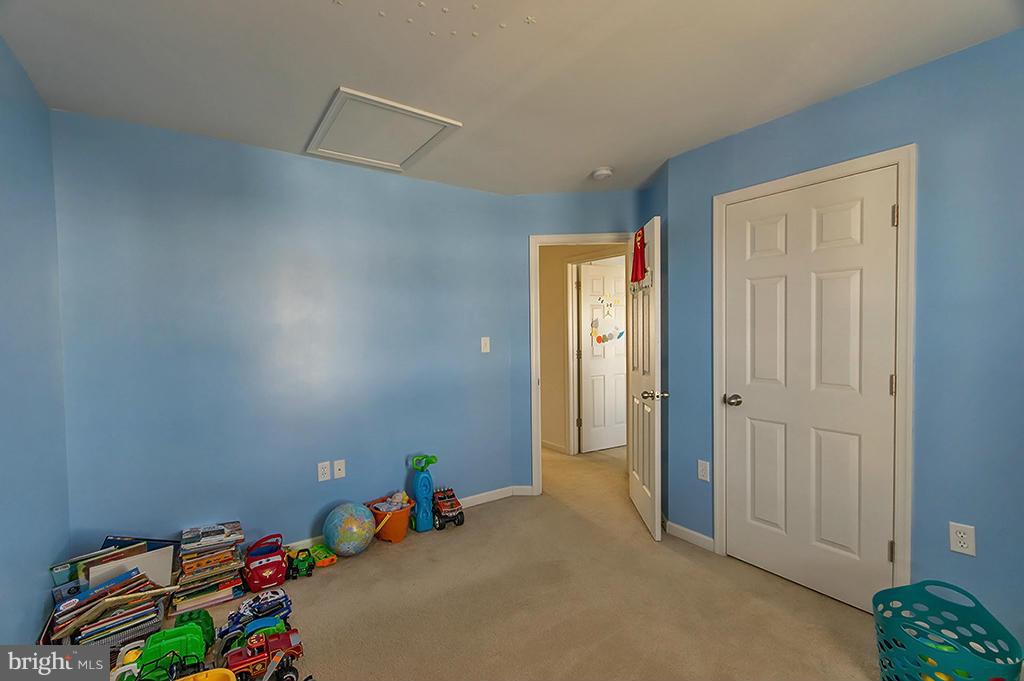 STONEBROOK VILLAGE - Residential