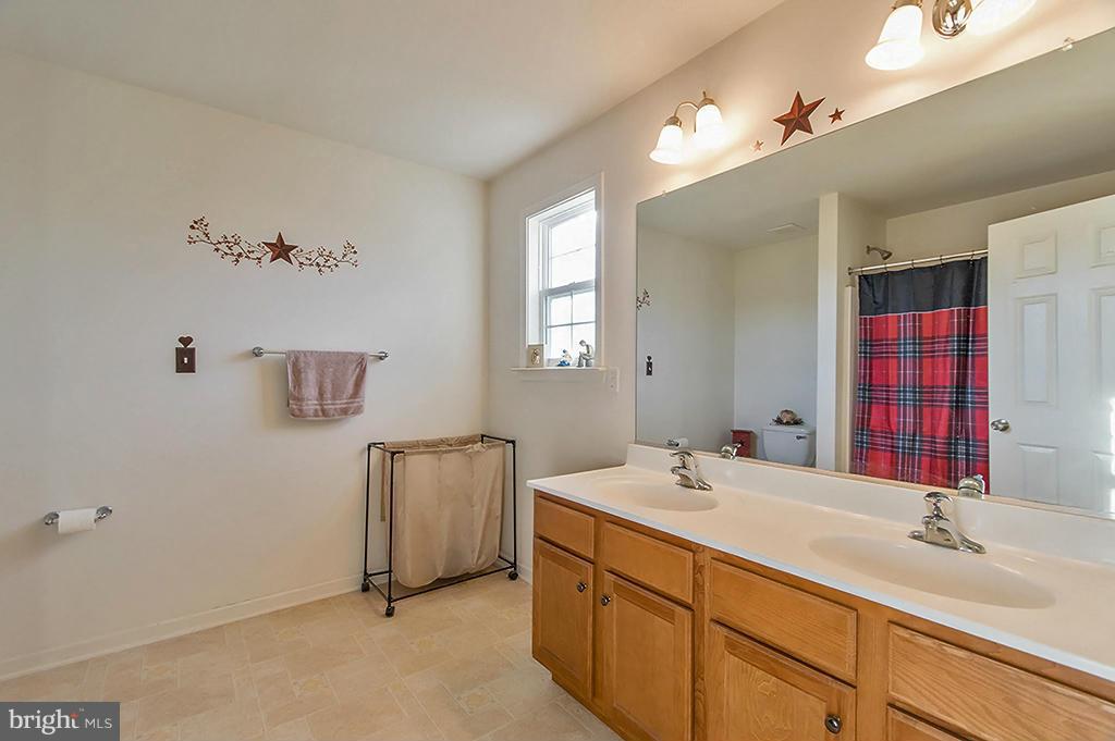 STONEBROOK VILLAGE - Residential