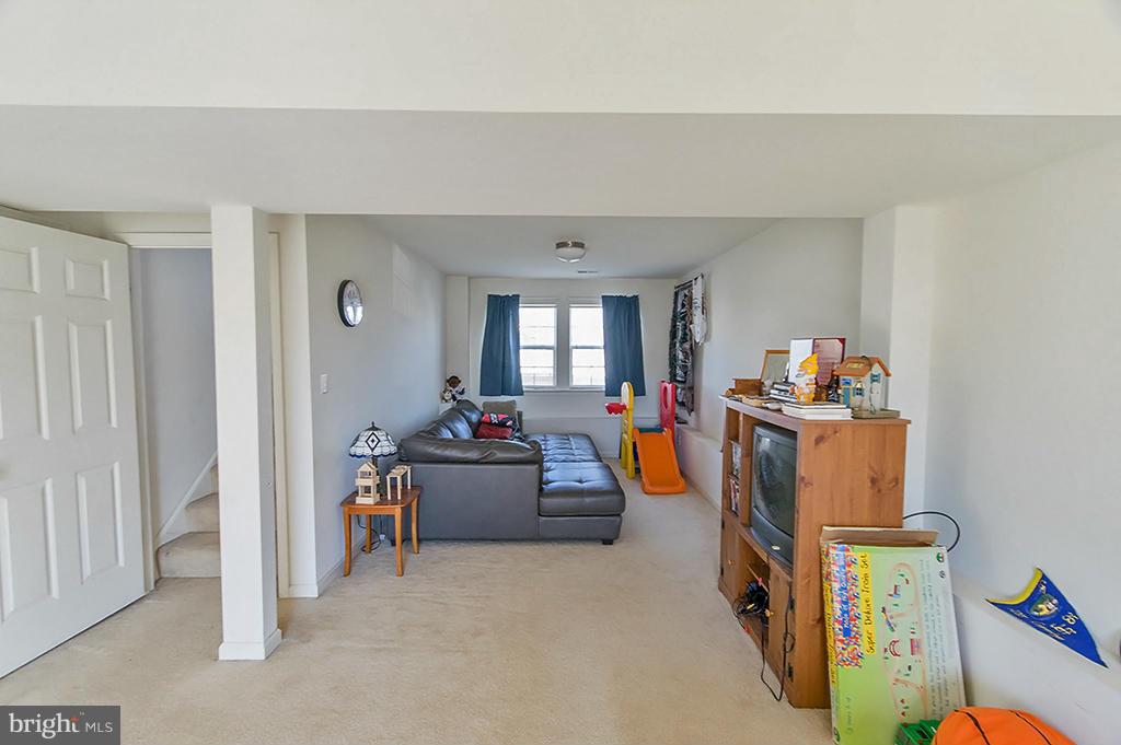 STONEBROOK VILLAGE - Residential