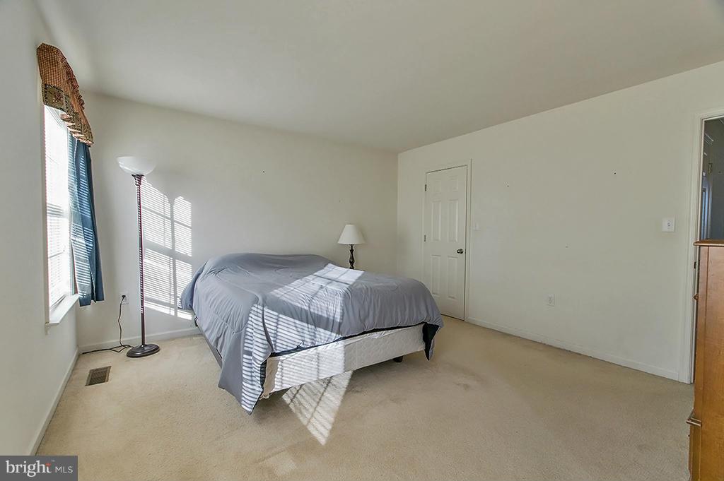 STONEBROOK VILLAGE - Residential