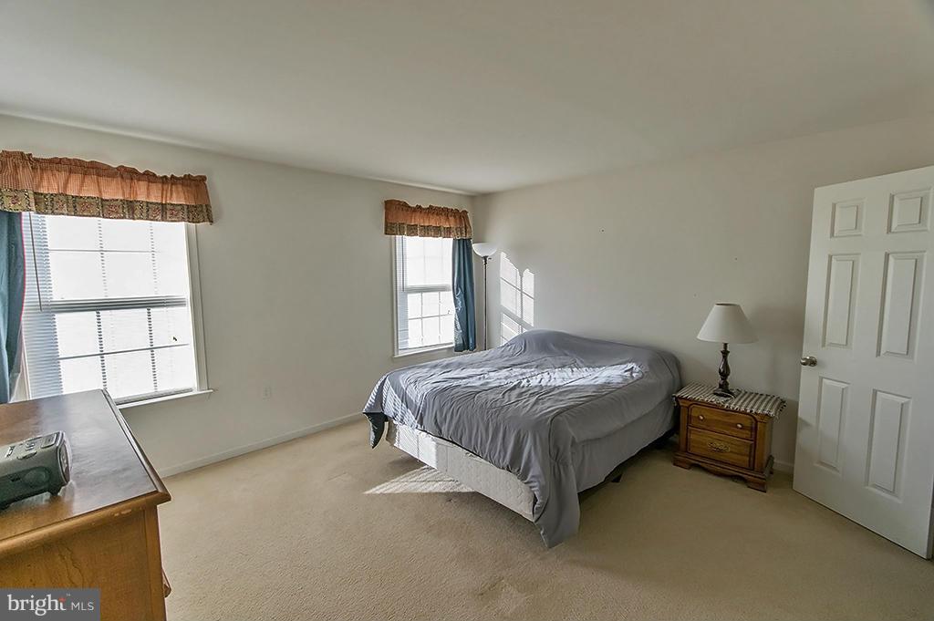 STONEBROOK VILLAGE - Residential