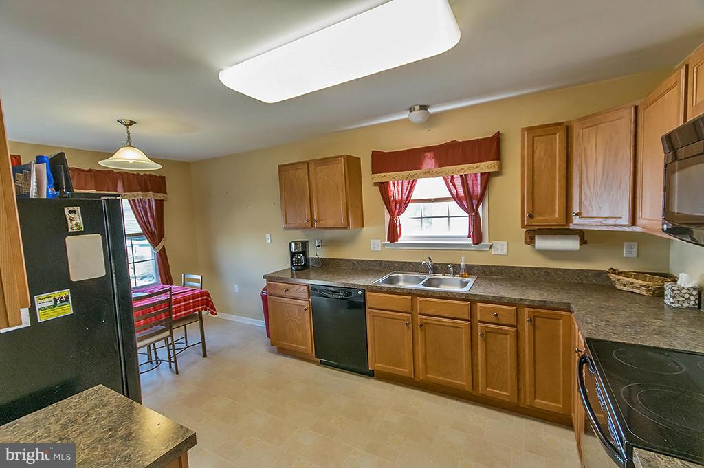 STONEBROOK VILLAGE - Residential