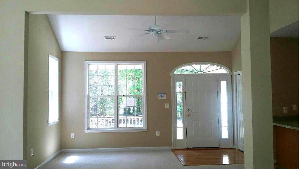 PRESIDENTIAL LAKES - Residential