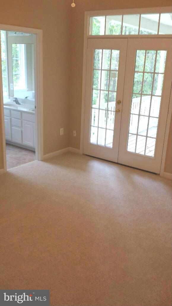 PRESIDENTIAL LAKES - Residential