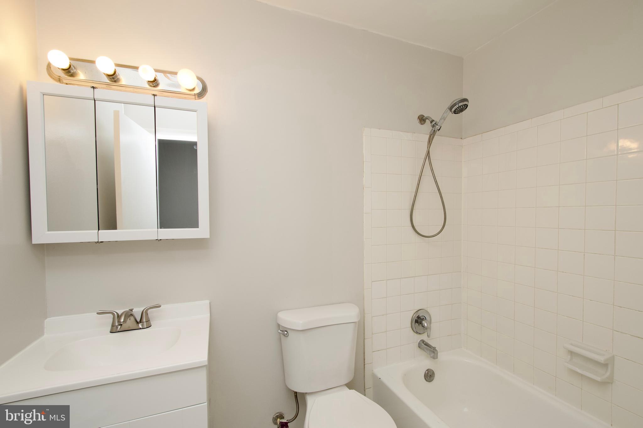 DALE CITY - Residential