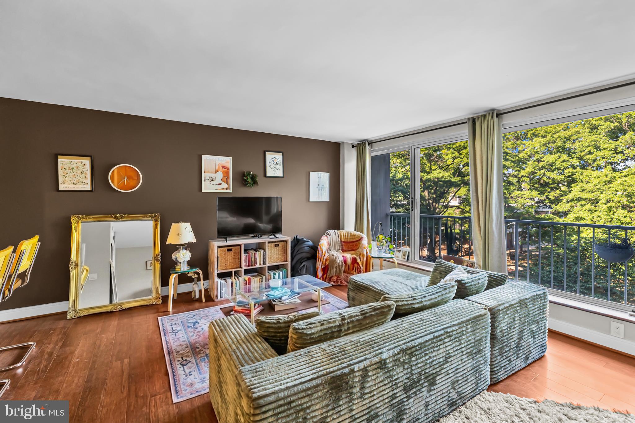800 4TH STREET SW N305