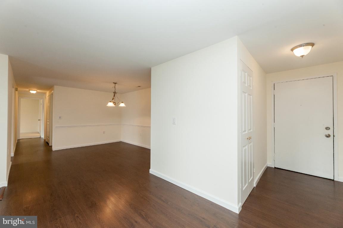 FARMINGDALE - Residential Lease