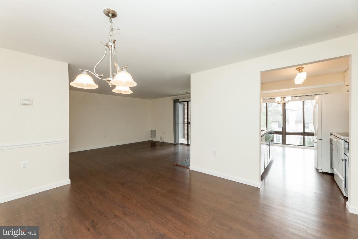 FARMINGDALE - Residential Lease