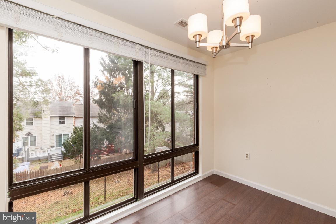 FARMINGDALE - Residential Lease