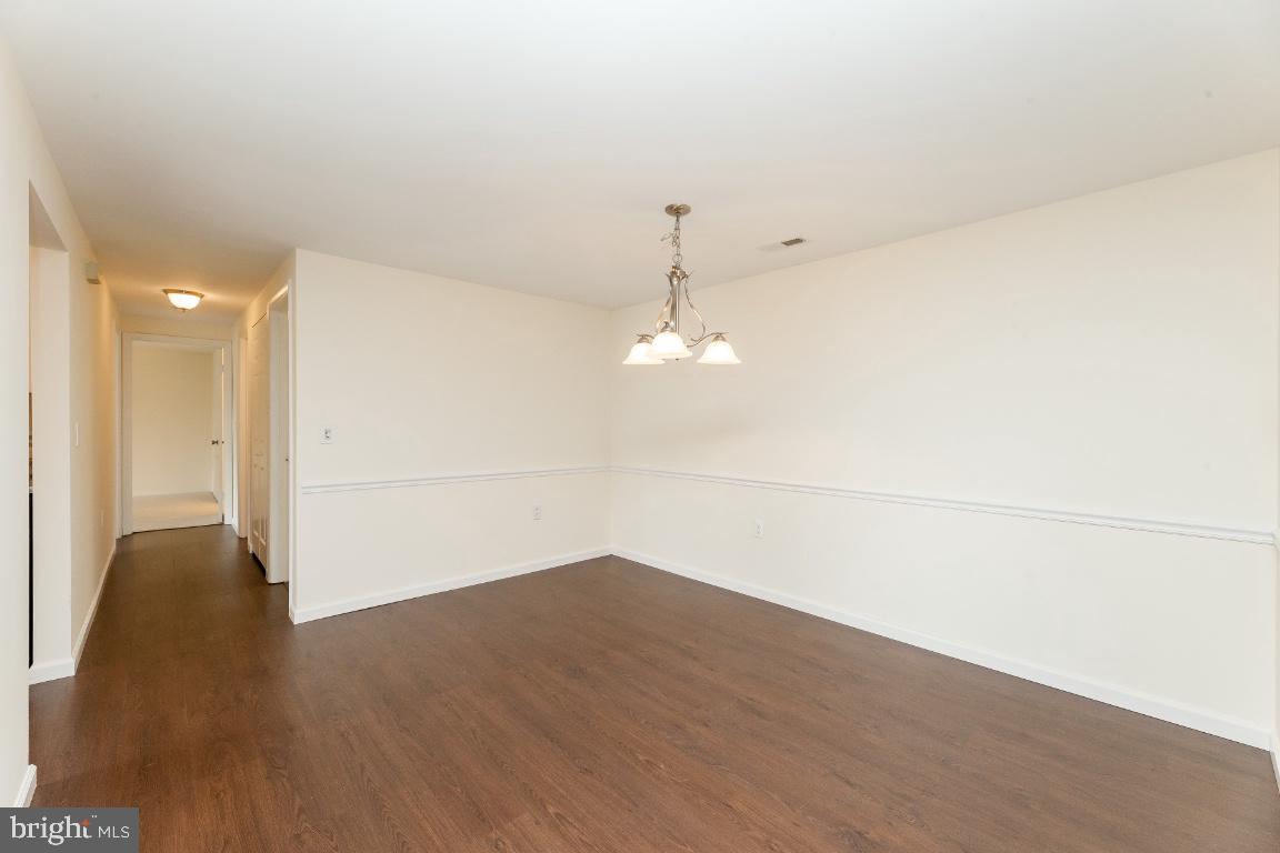 FARMINGDALE - Residential Lease