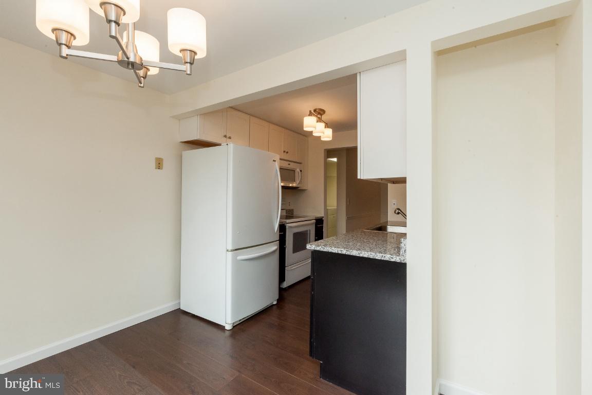 FARMINGDALE - Residential Lease