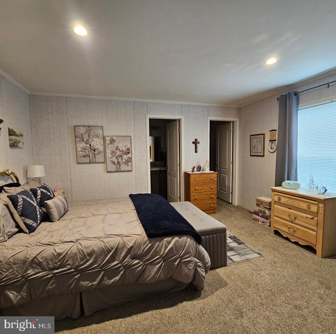 FAIRVIEW MANOR - Residential