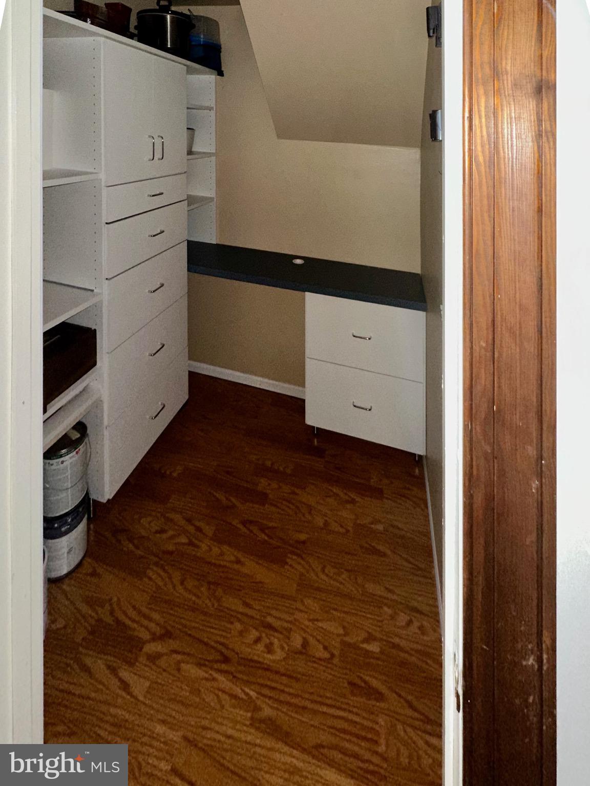 PORTER SQUARE - Residential