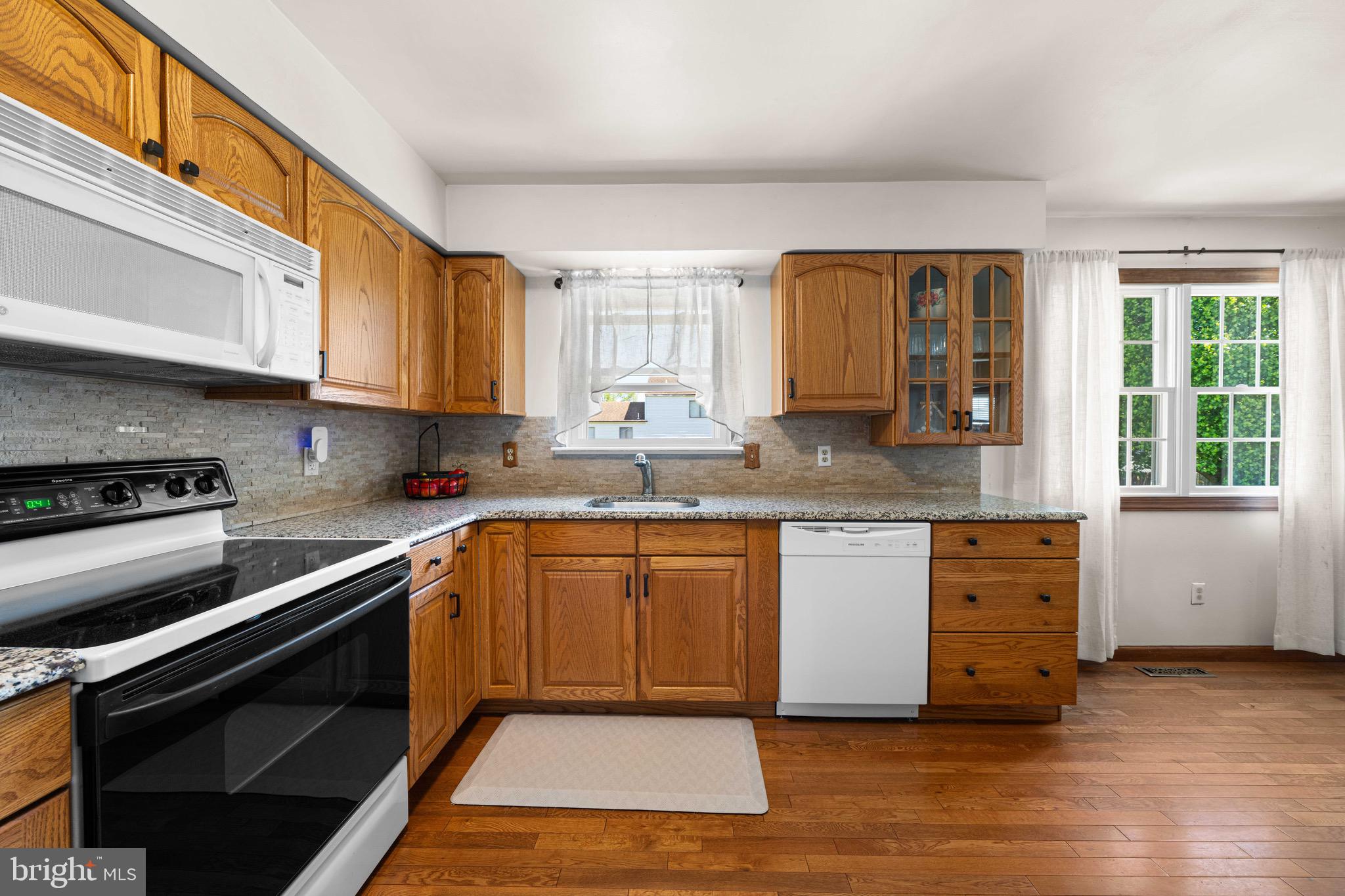 PORTER SQUARE - Residential