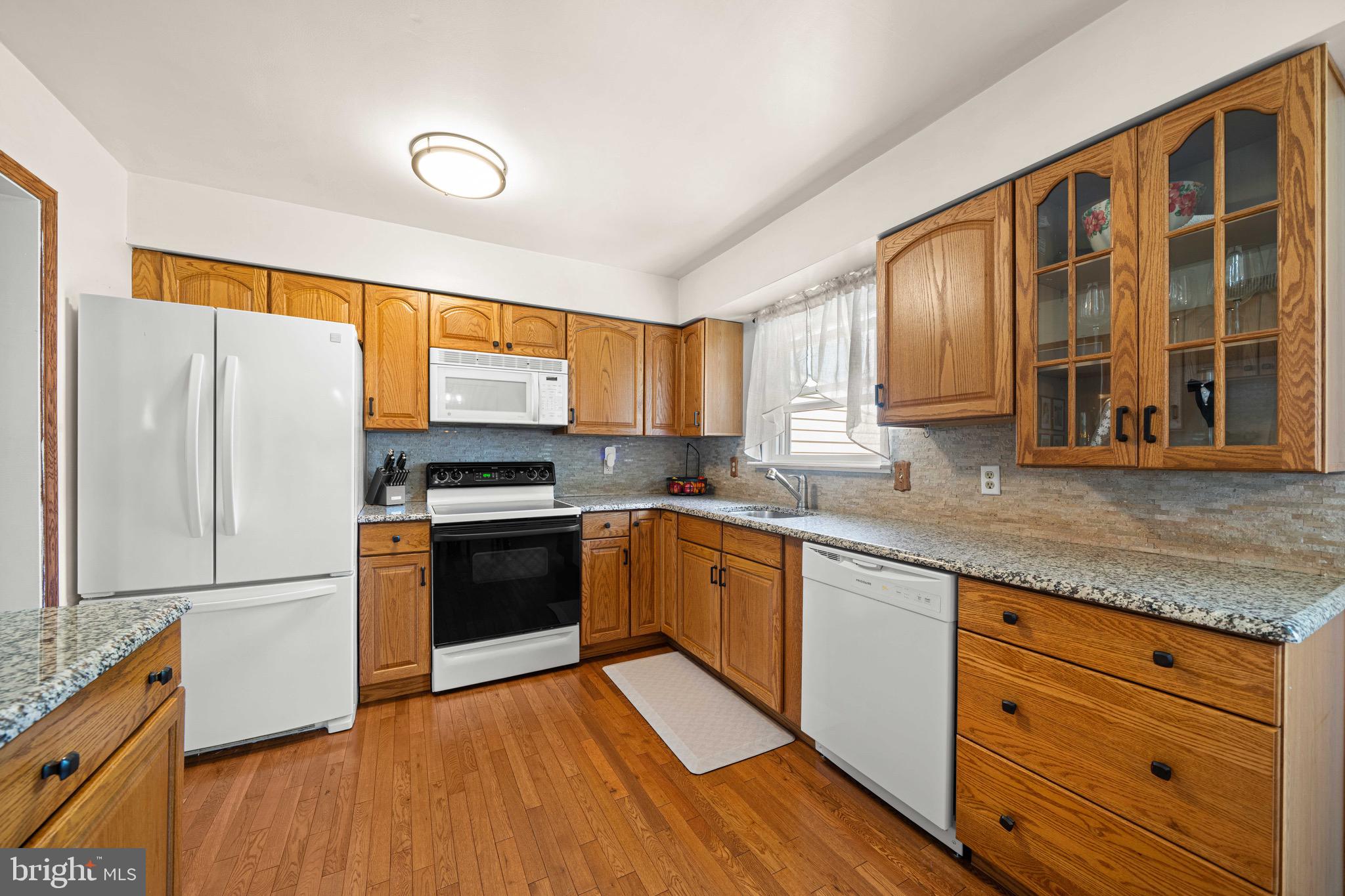 PORTER SQUARE - Residential