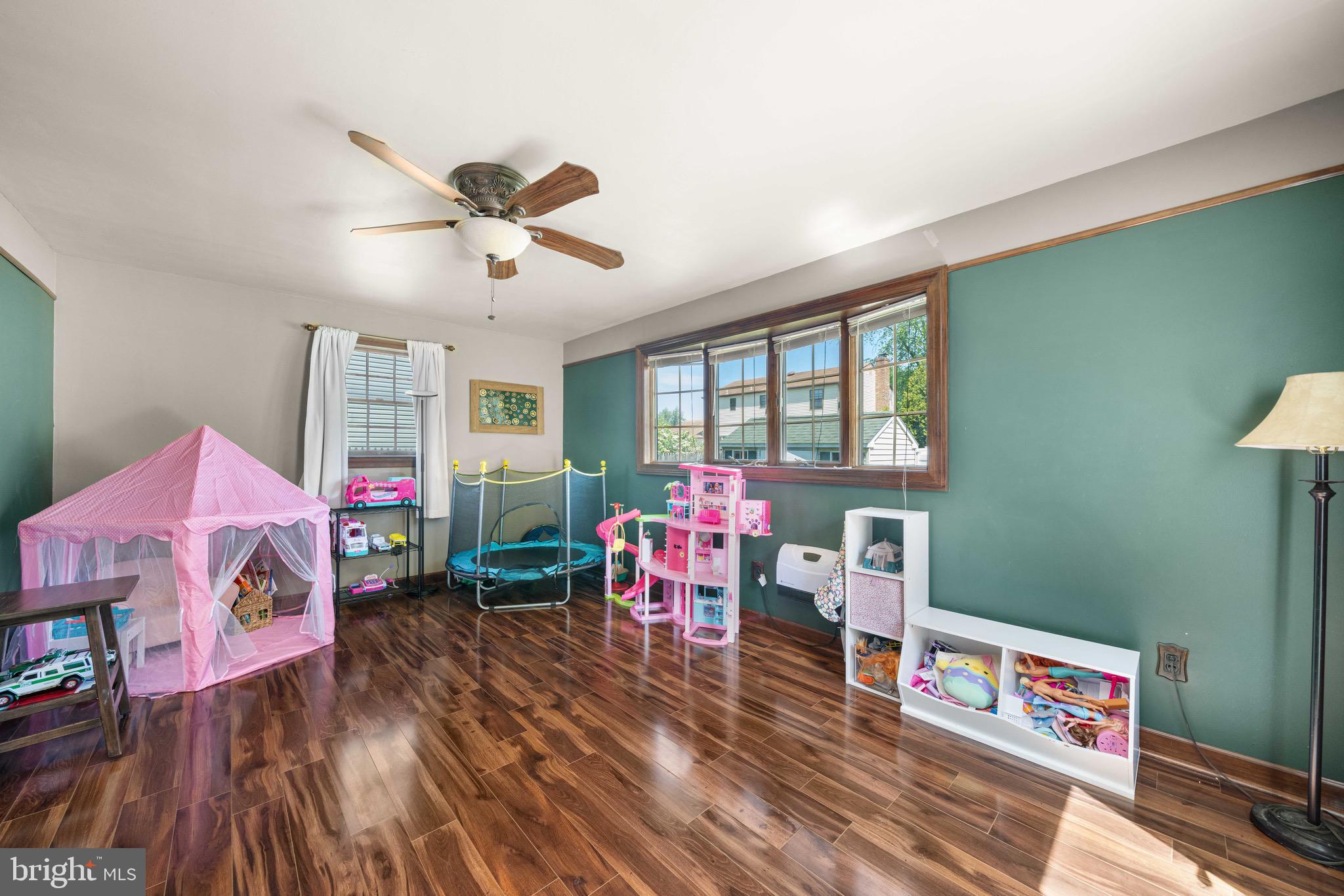 PORTER SQUARE - Residential
