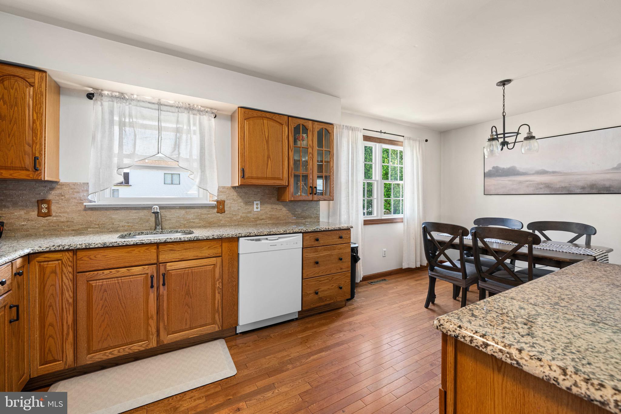 PORTER SQUARE - Residential