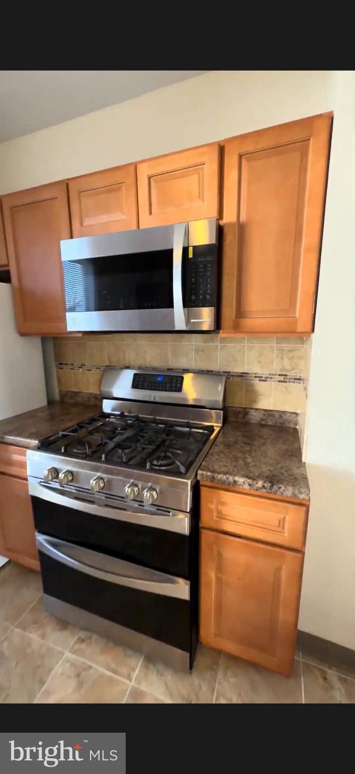 WILLOW GROVE - Residential