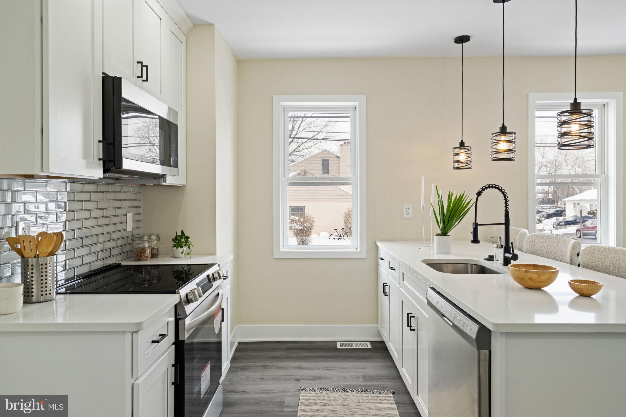 WILLOW GROVE - Residential