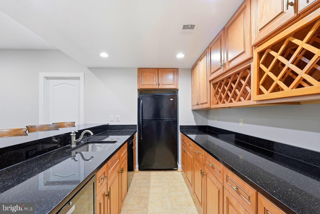 RED CEDAR WEST - Residential