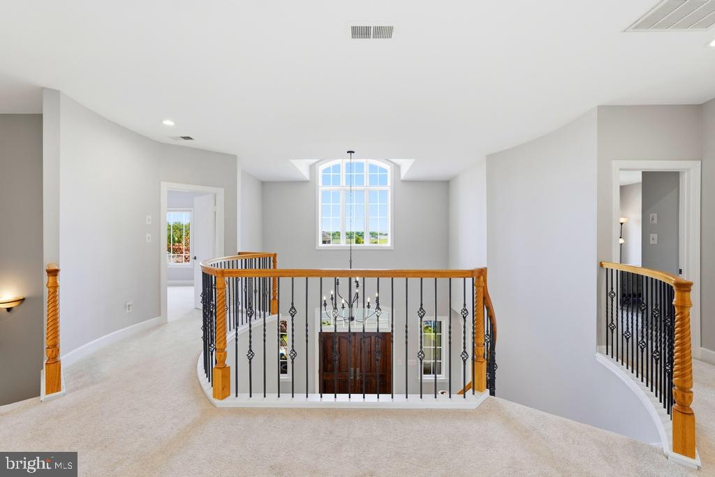 RED CEDAR WEST - Residential