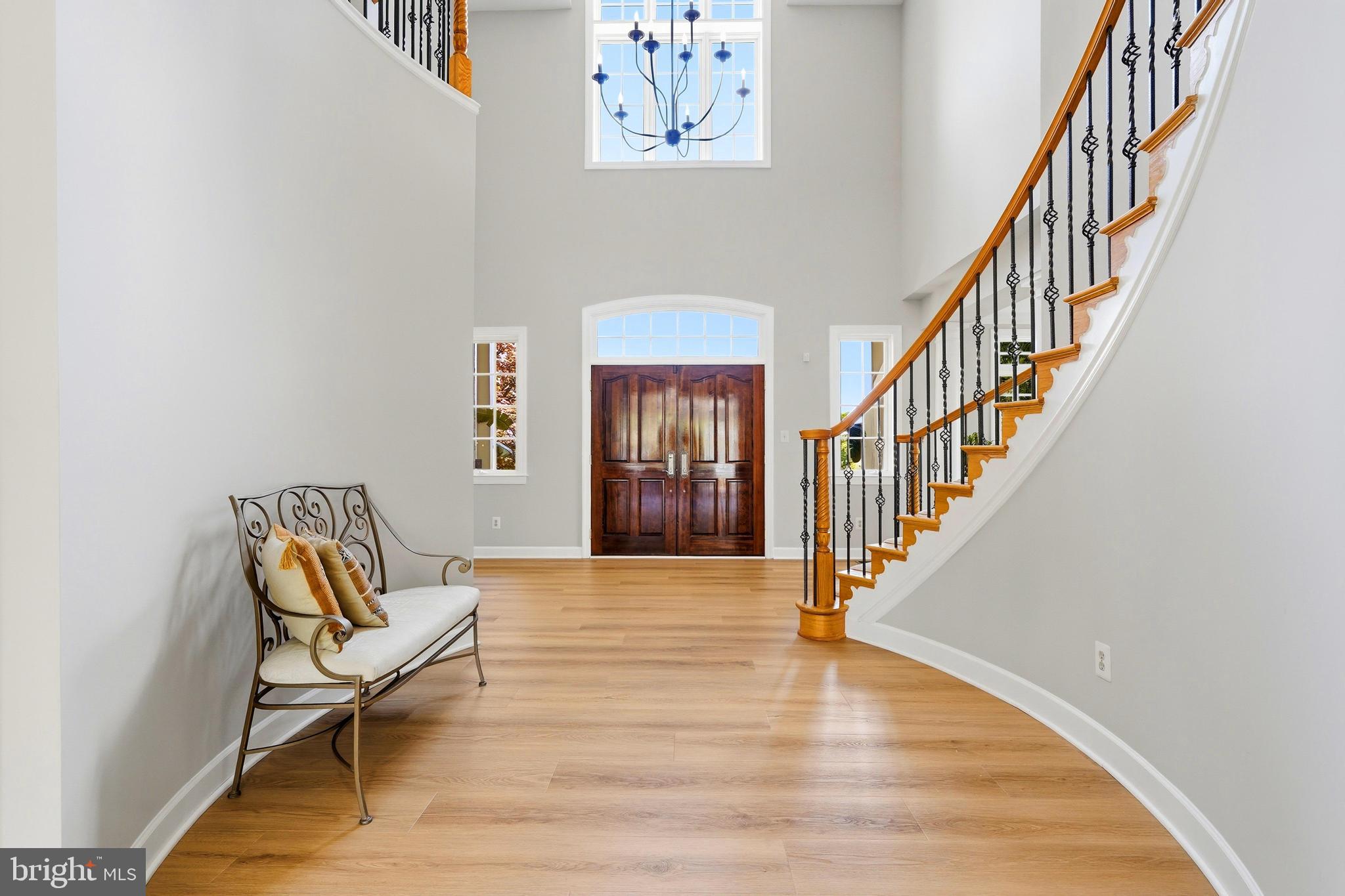 RED CEDAR WEST - Residential