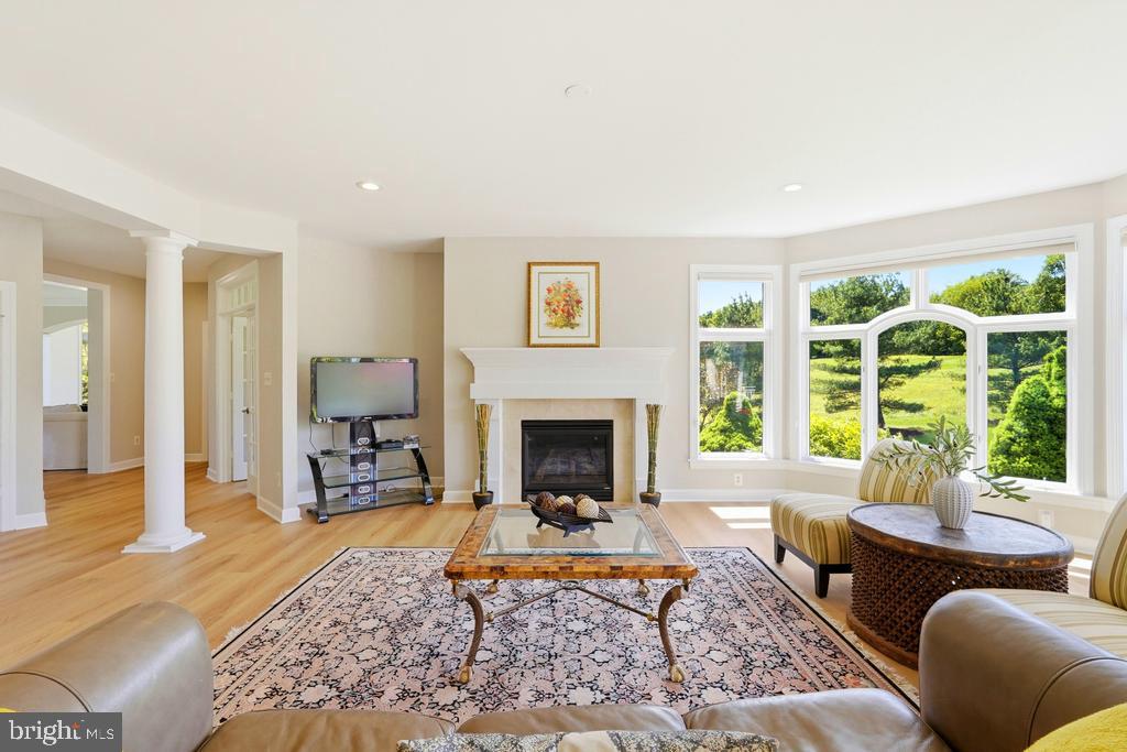 RED CEDAR WEST - Residential