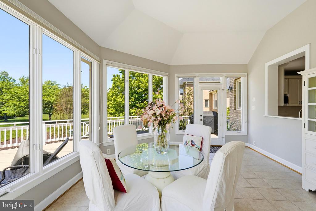 RED CEDAR WEST - Residential