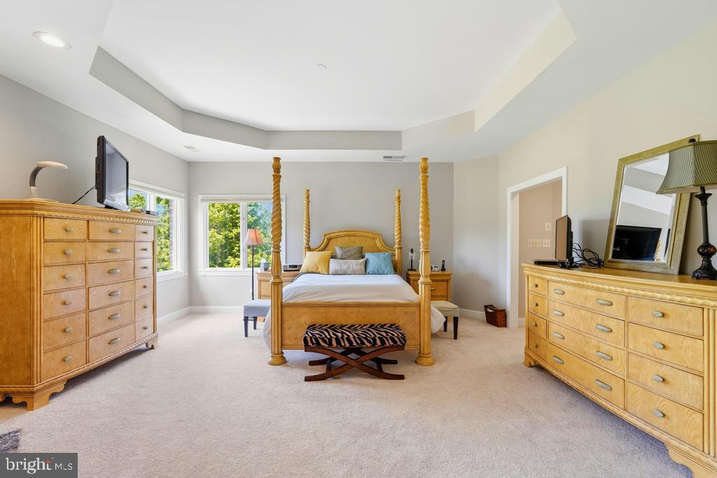 RED CEDAR WEST - Residential