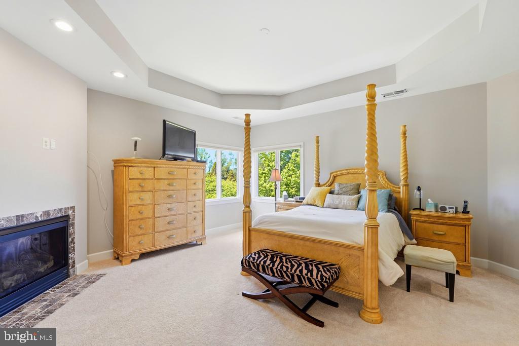RED CEDAR WEST - Residential