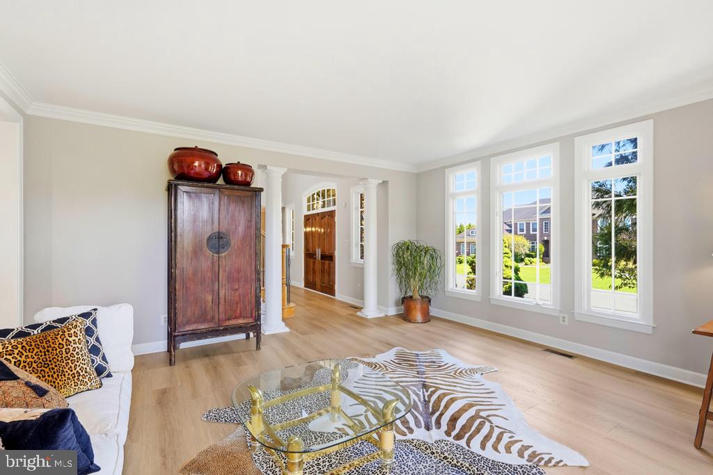 RED CEDAR WEST - Residential