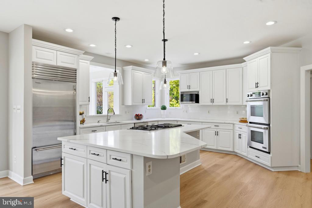 RED CEDAR WEST - Residential