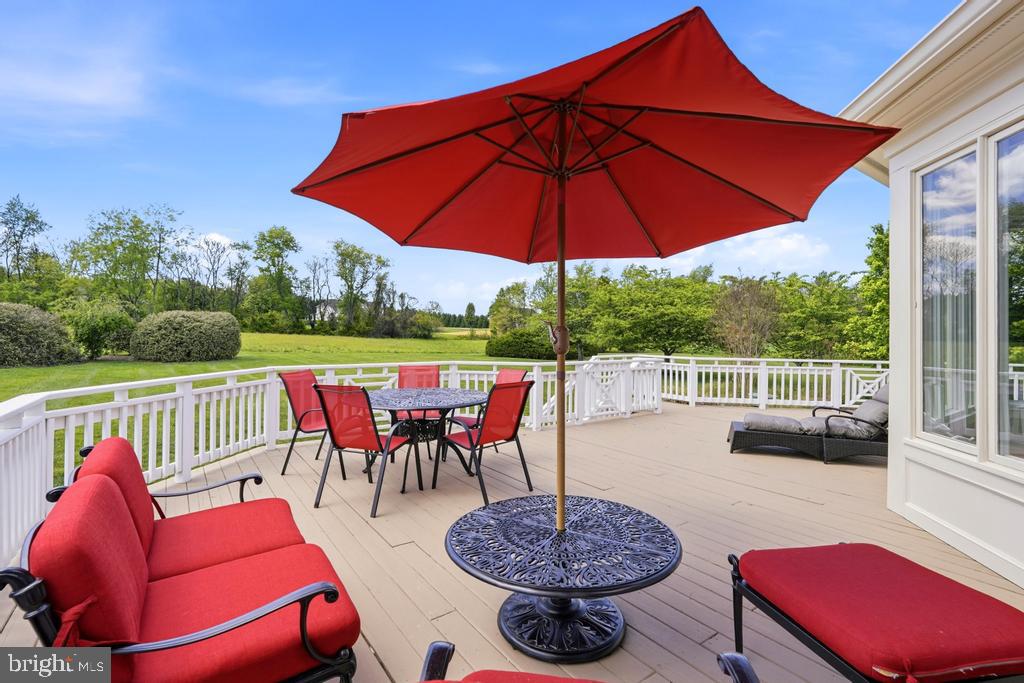RED CEDAR WEST - Residential