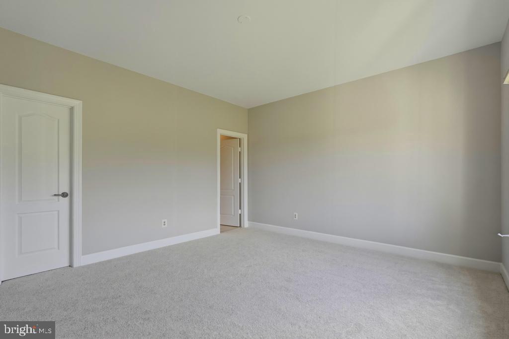 RED CEDAR WEST - Residential