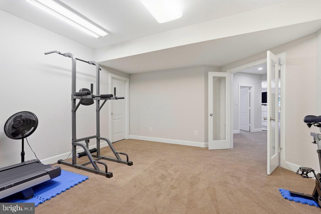 RED CEDAR WEST - Residential