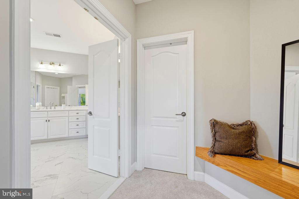 RED CEDAR WEST - Residential