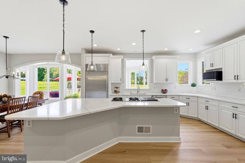 RED CEDAR WEST - Residential