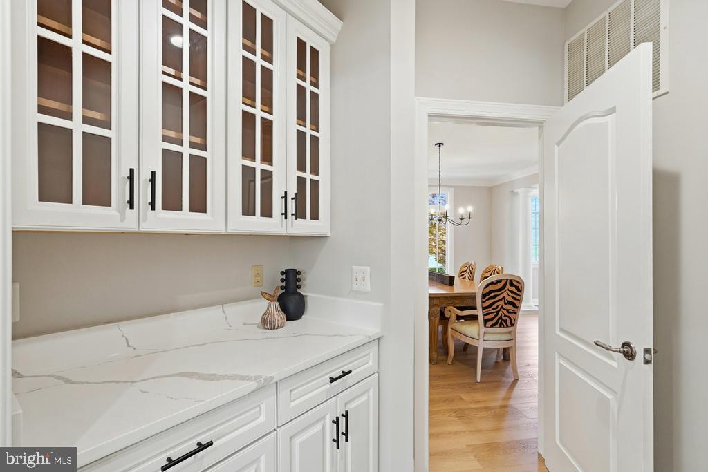 RED CEDAR WEST - Residential