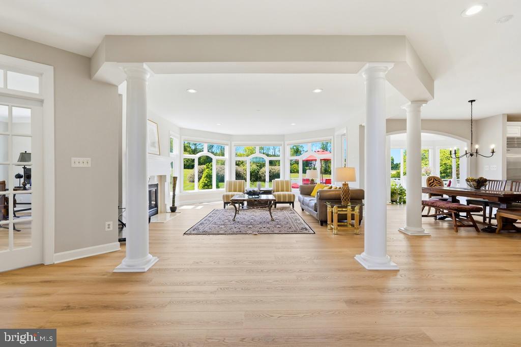 RED CEDAR WEST - Residential