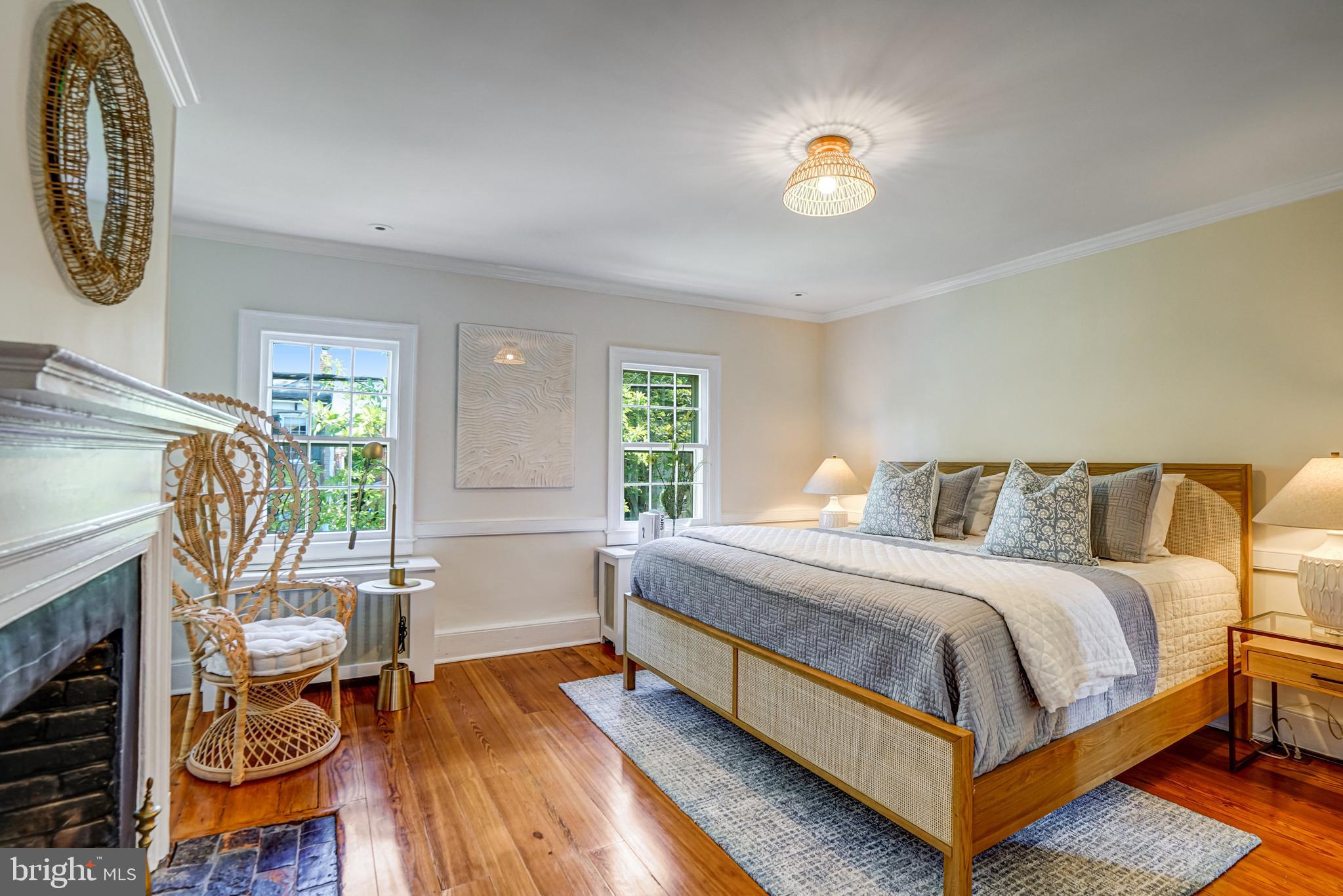 OLD TOWN ALEXANDRIA - Residential