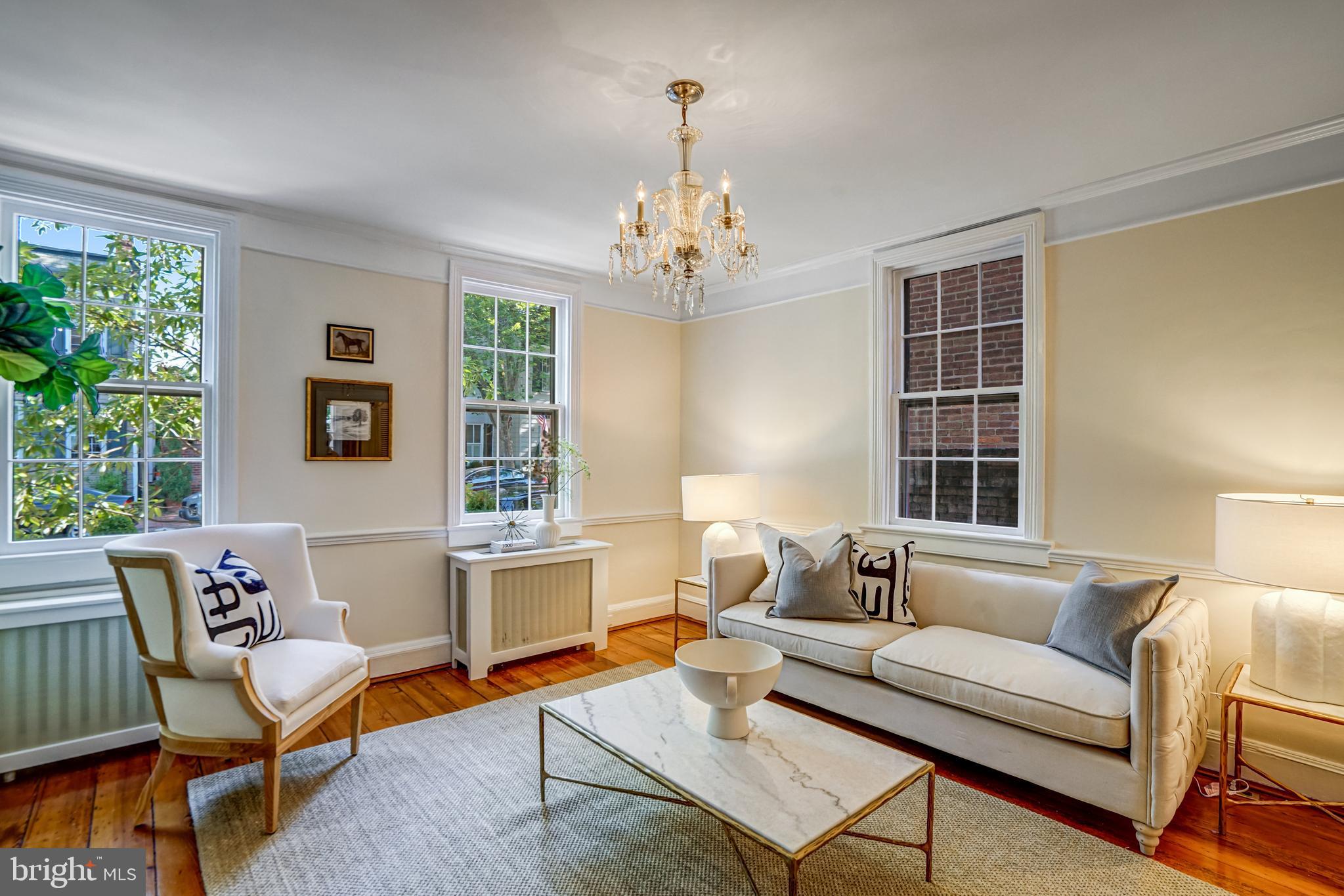 OLD TOWN ALEXANDRIA - Residential