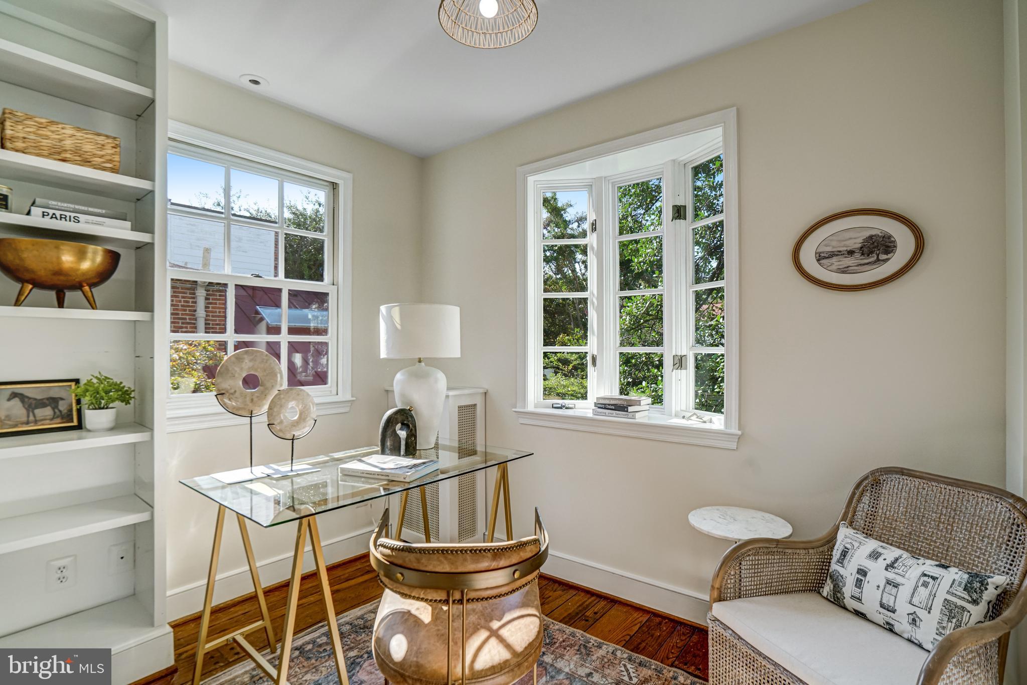 OLD TOWN ALEXANDRIA - Residential