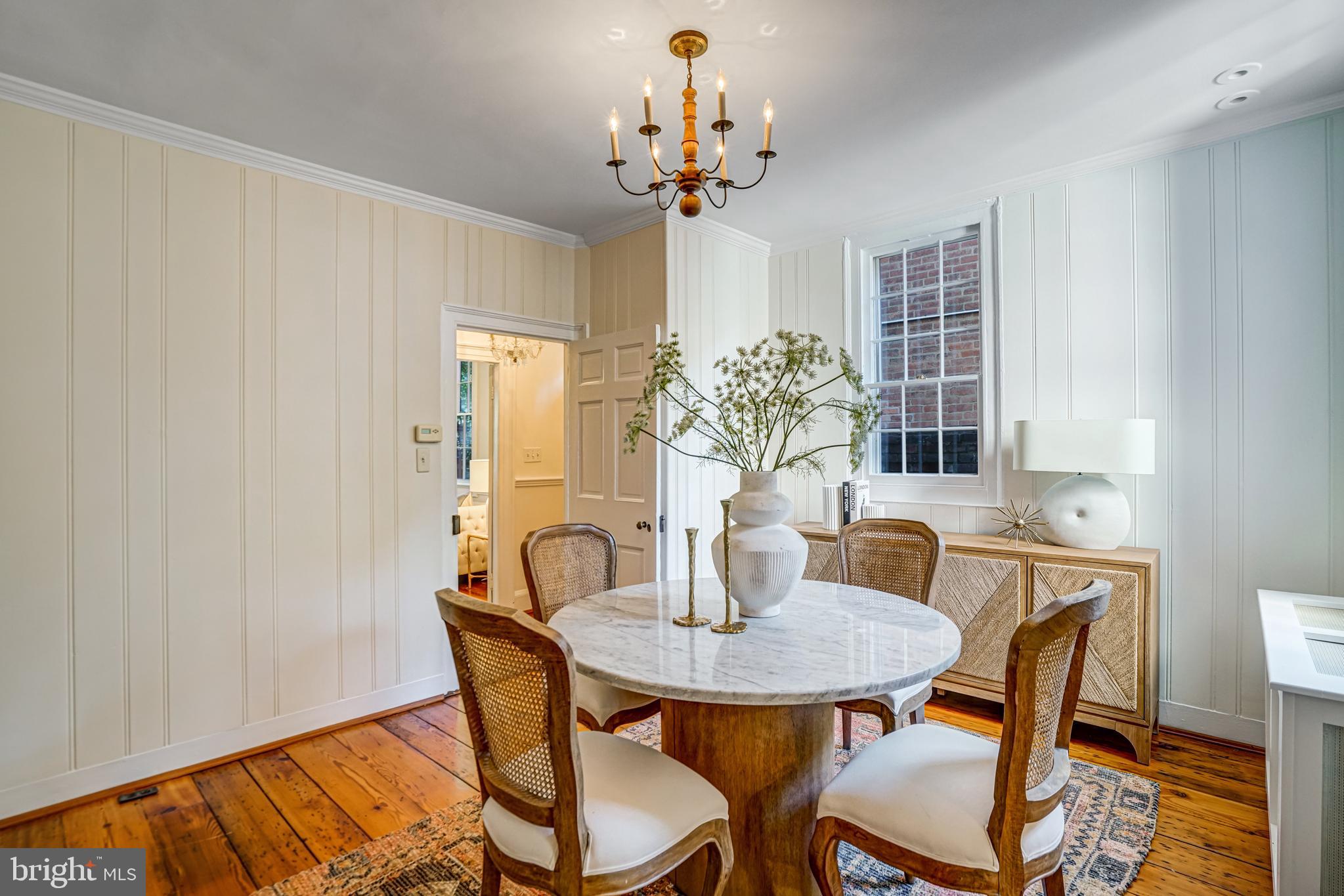 OLD TOWN ALEXANDRIA - Residential