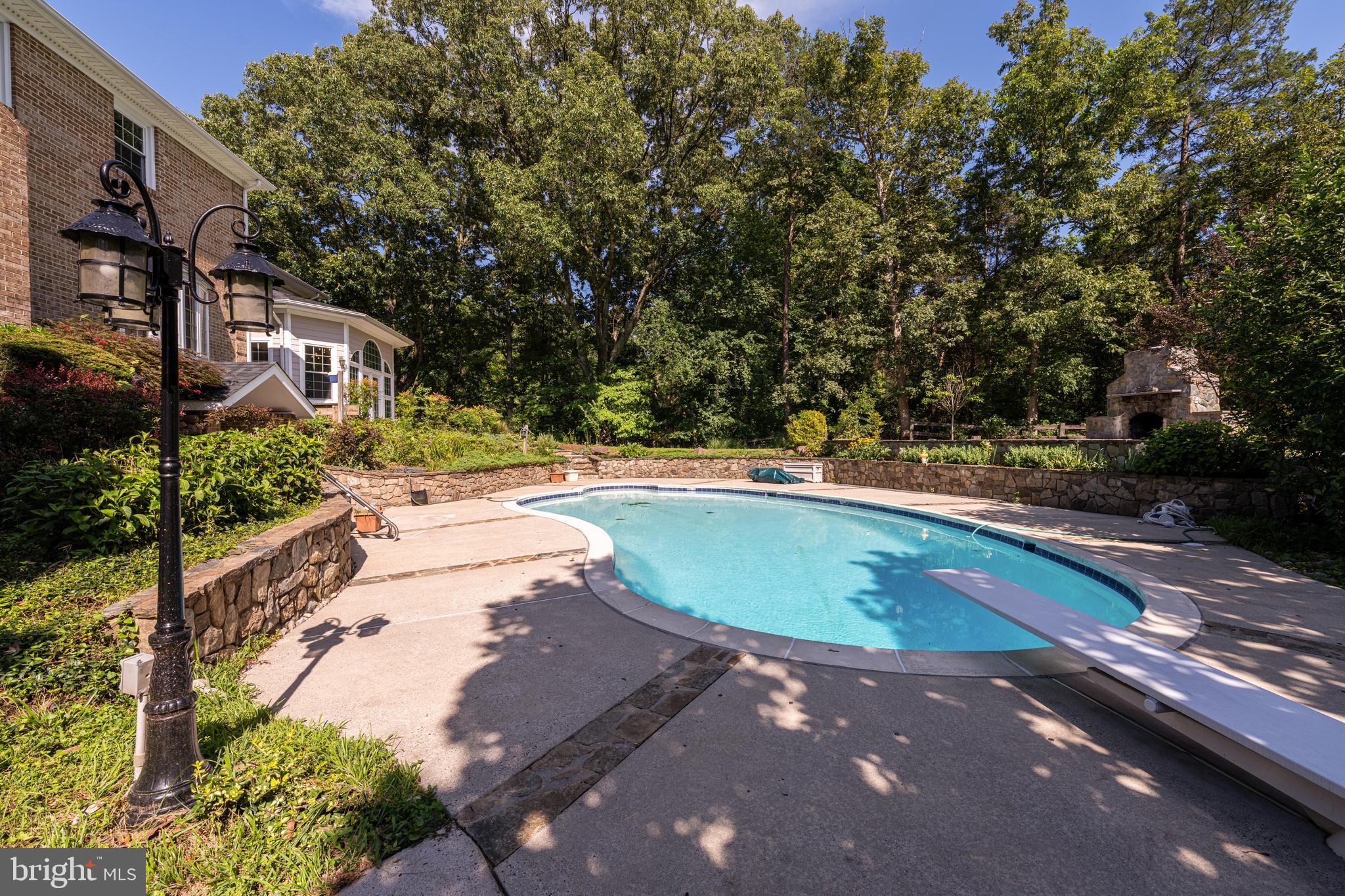 STONEY CREEK WOODS - Residential