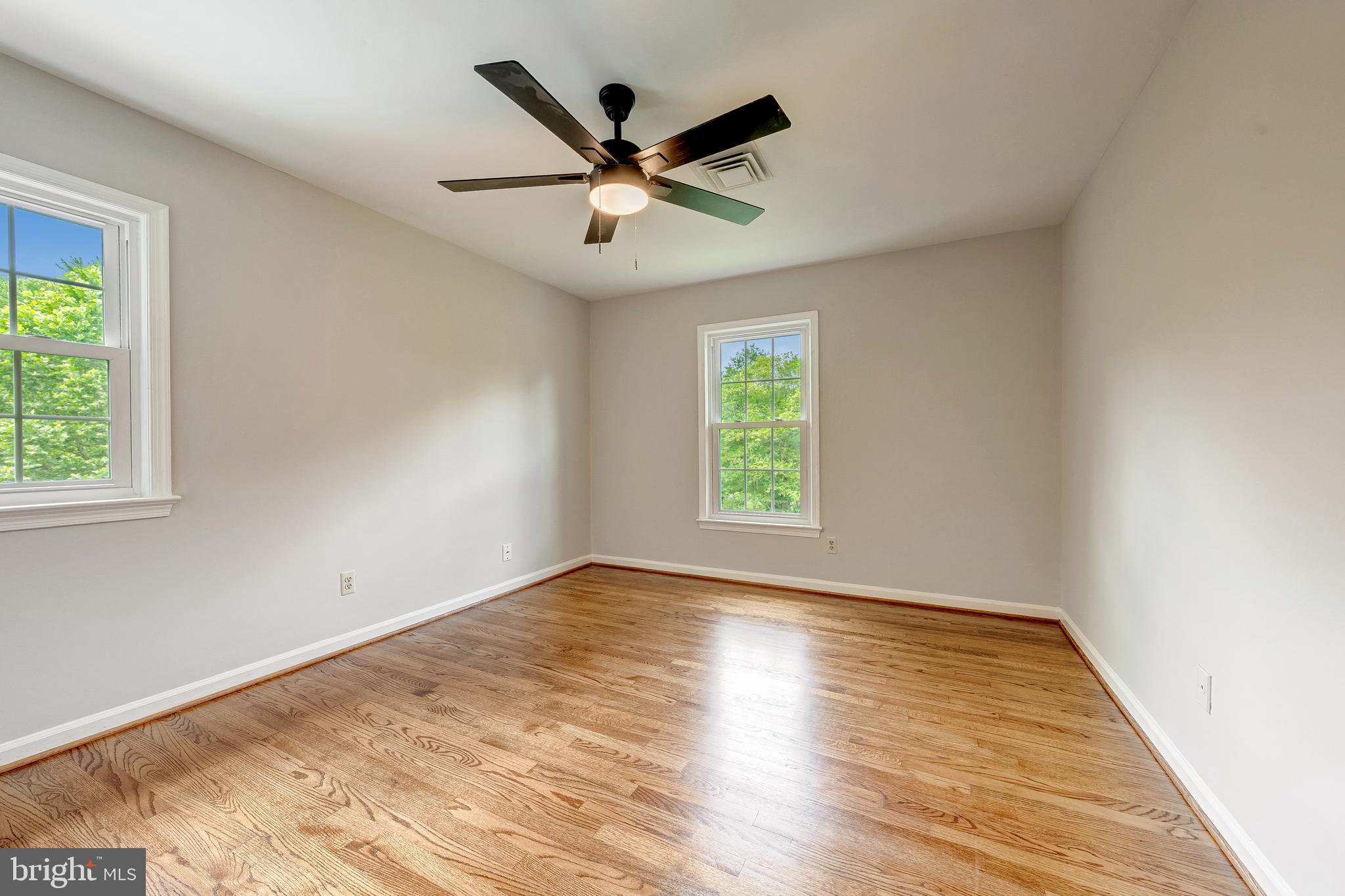 STONEY CREEK WOODS - Residential