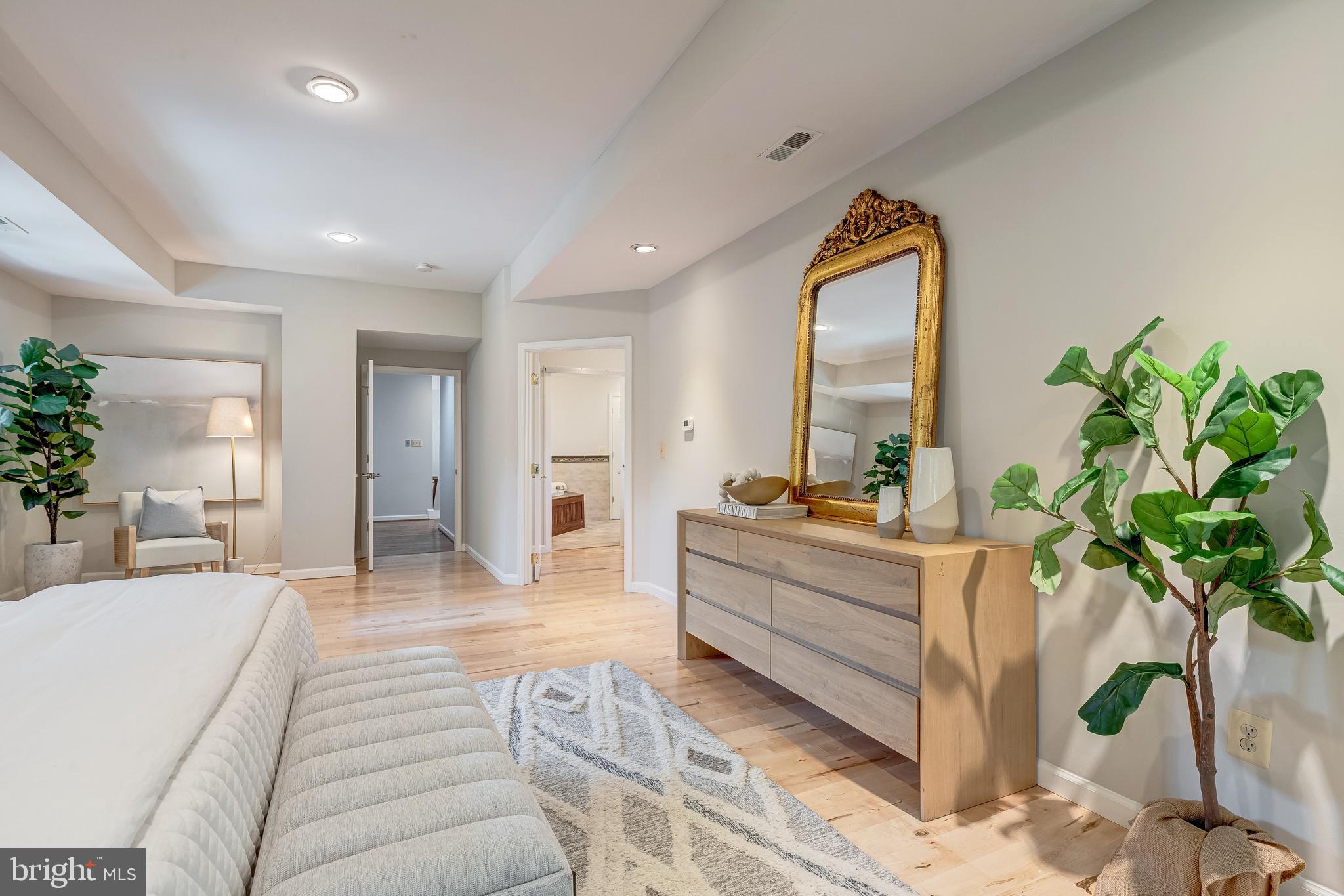 STONEY CREEK WOODS - Residential