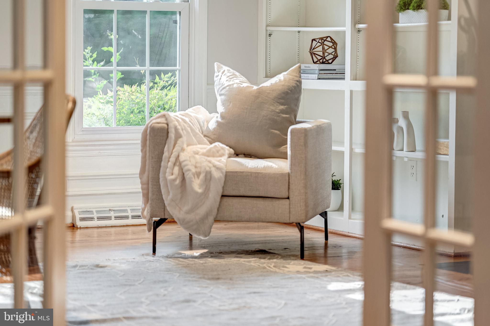 STONEY CREEK WOODS - Residential