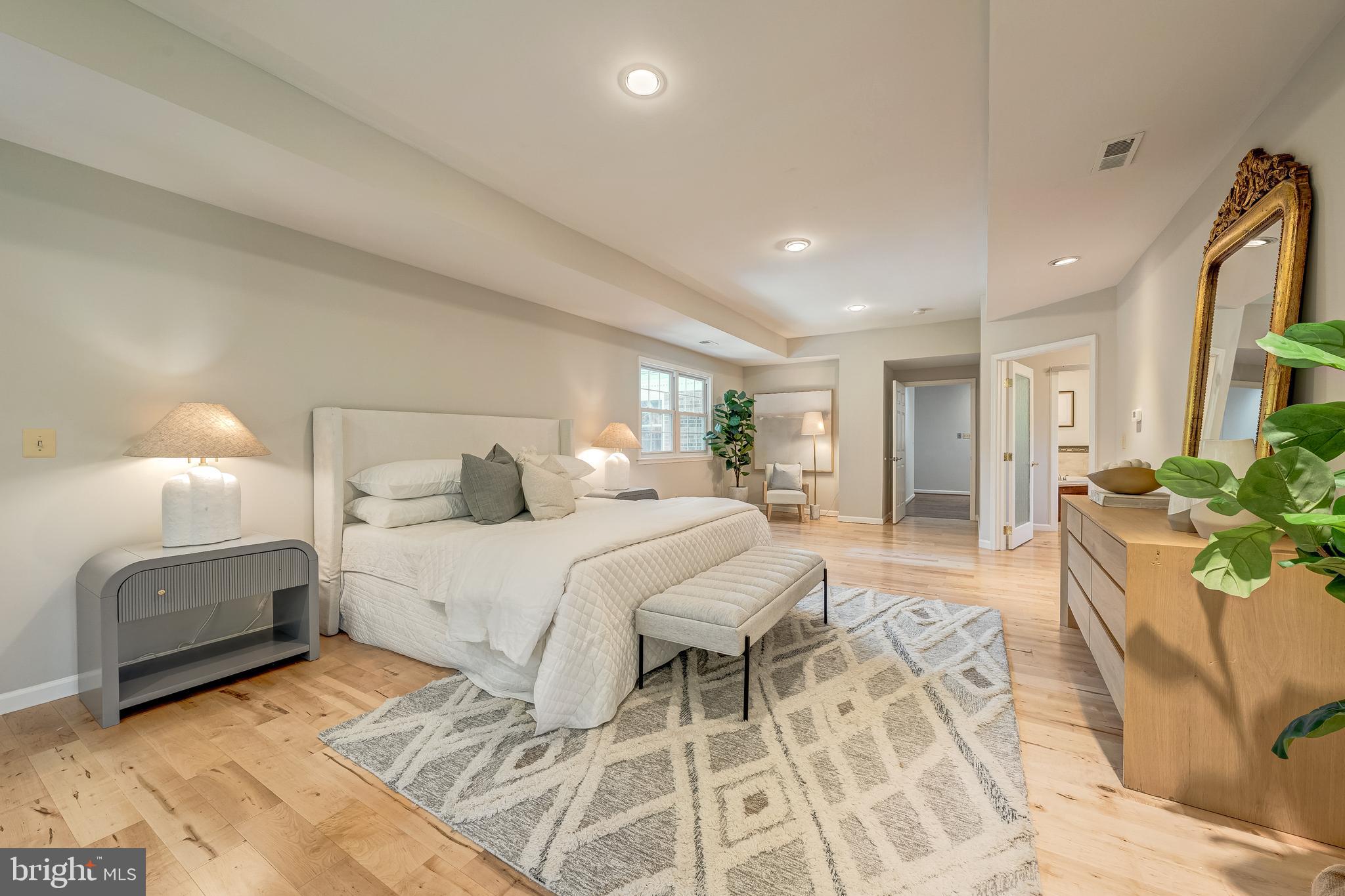 STONEY CREEK WOODS - Residential